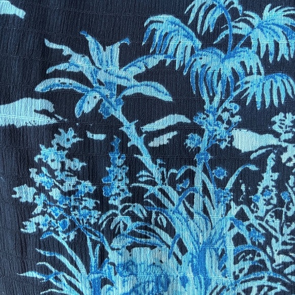 Ann Taylor Navy Blue Floral Toile Smocked Yoke Top Blouse Shirt in Night… - Picture 4 of 7